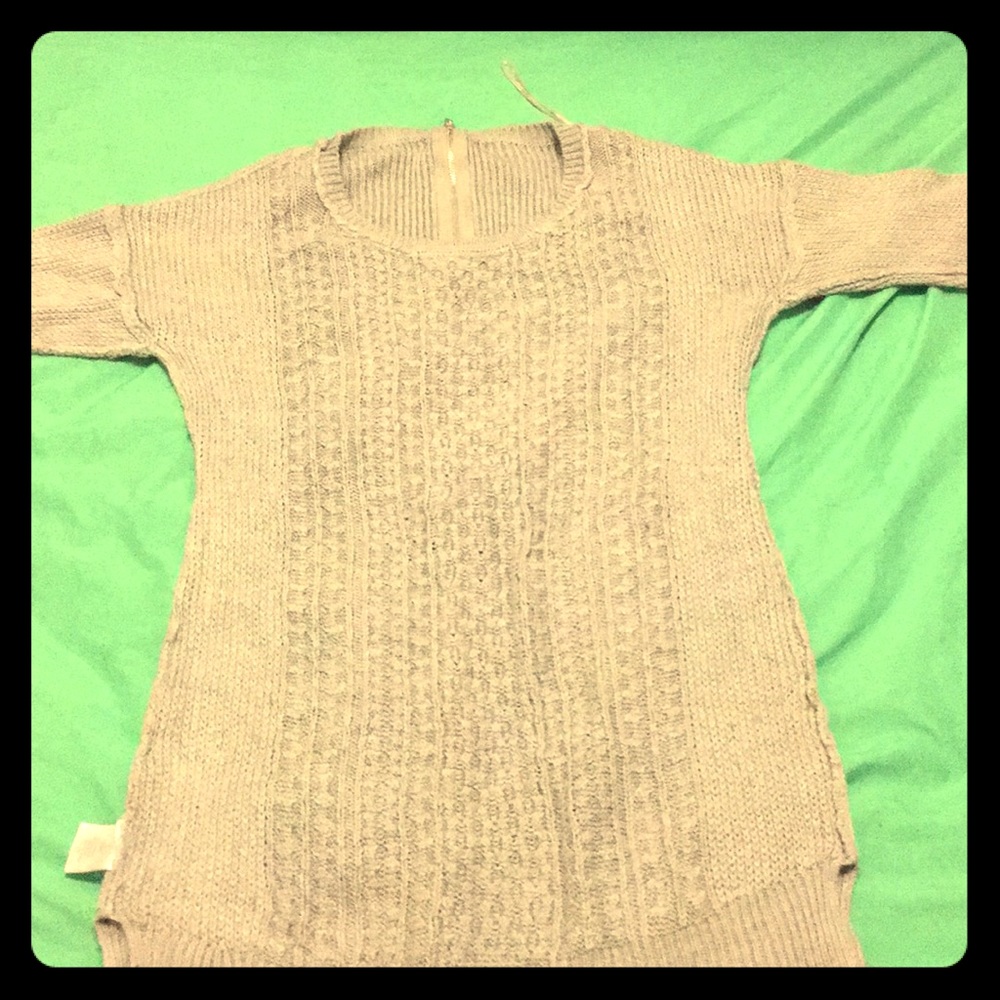 A sweater that’s long